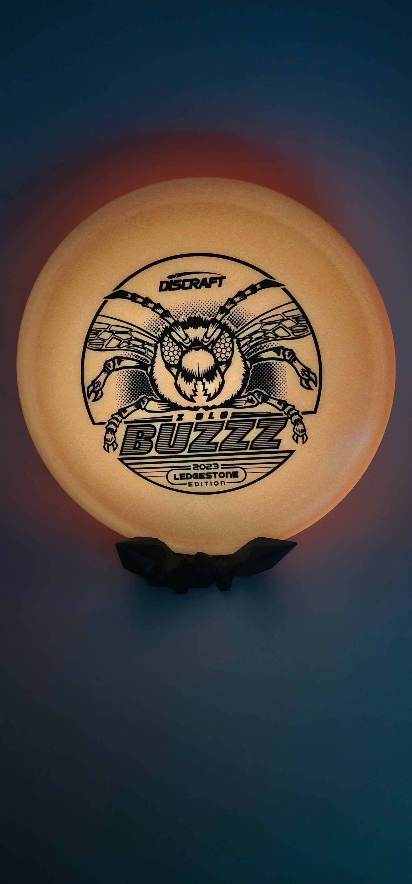 Discraft - Buzzz - Z Glo Orange - Orange glow - 177g - black foil