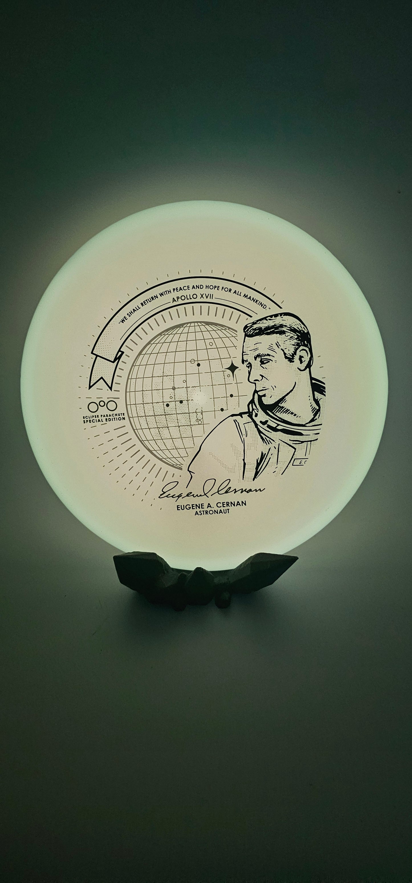 Streamline - Pitch - Eclipse Soft white/pink - 156g - Eugene Cernon Astronaut