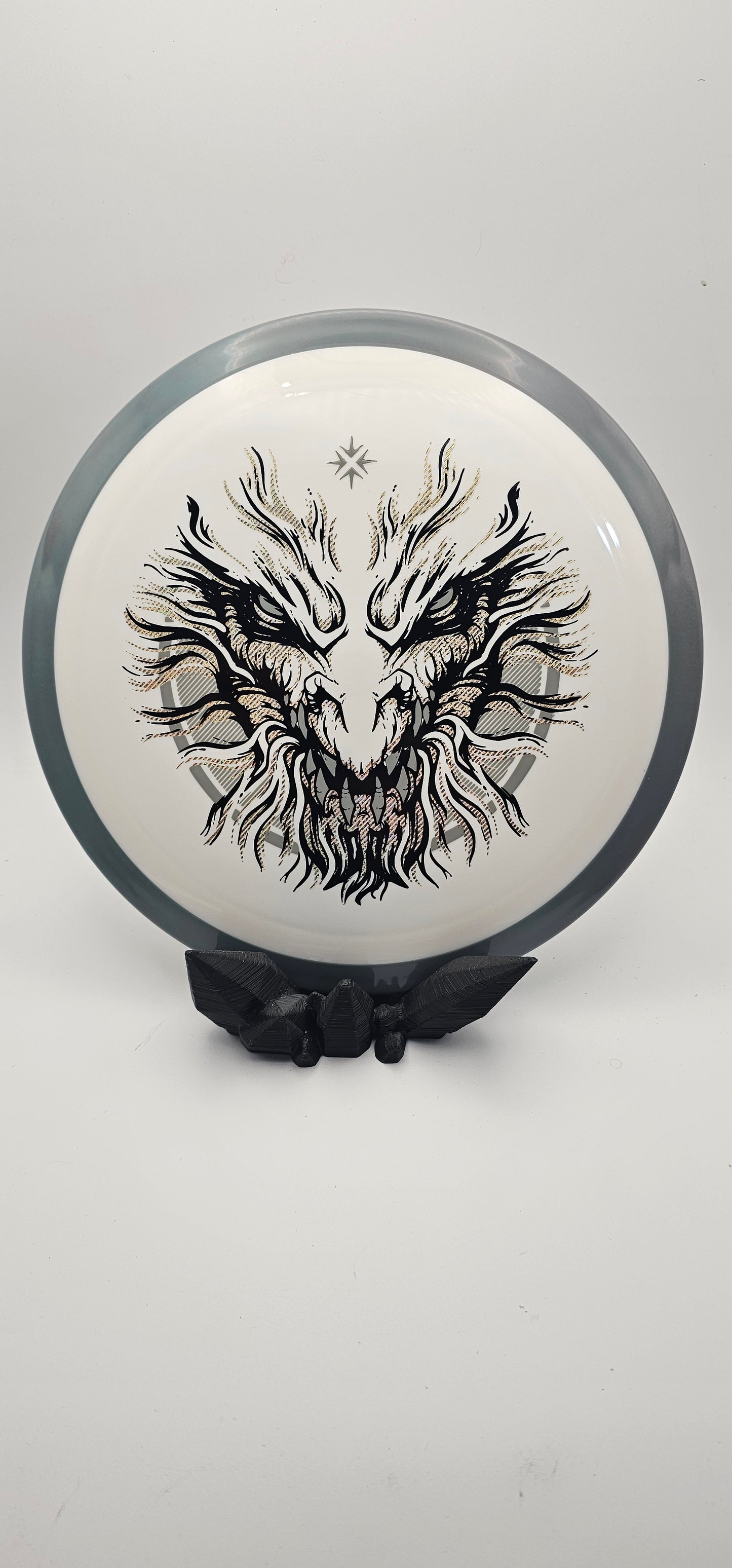 Axiom - Defy - Greedy Guardian by DFX - Neutron White - 173g - black/silver/gold foil