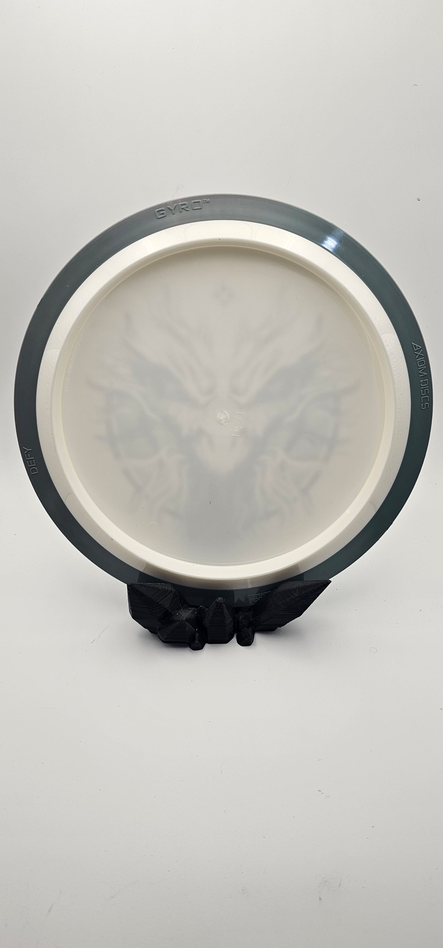 Axiom - Defy - Greedy Guardian by DFX - Neutron White - 173g - black/silver/gold foil