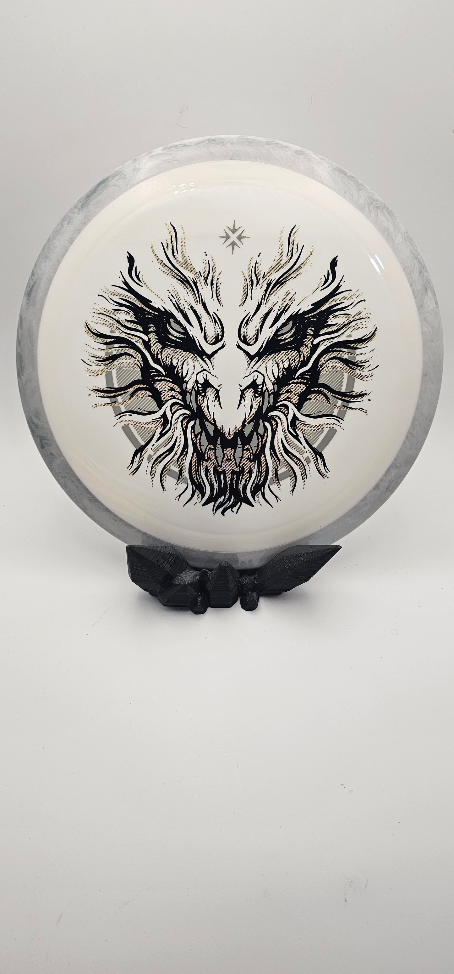 Axiom - Defy - Neutron White - 173g - Greedy Guardian by DFX - black/silver/gold foil